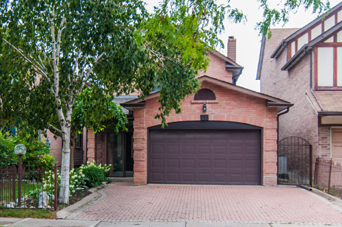 11 Esther Cres